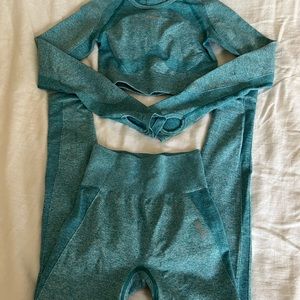 Gymshark teal set